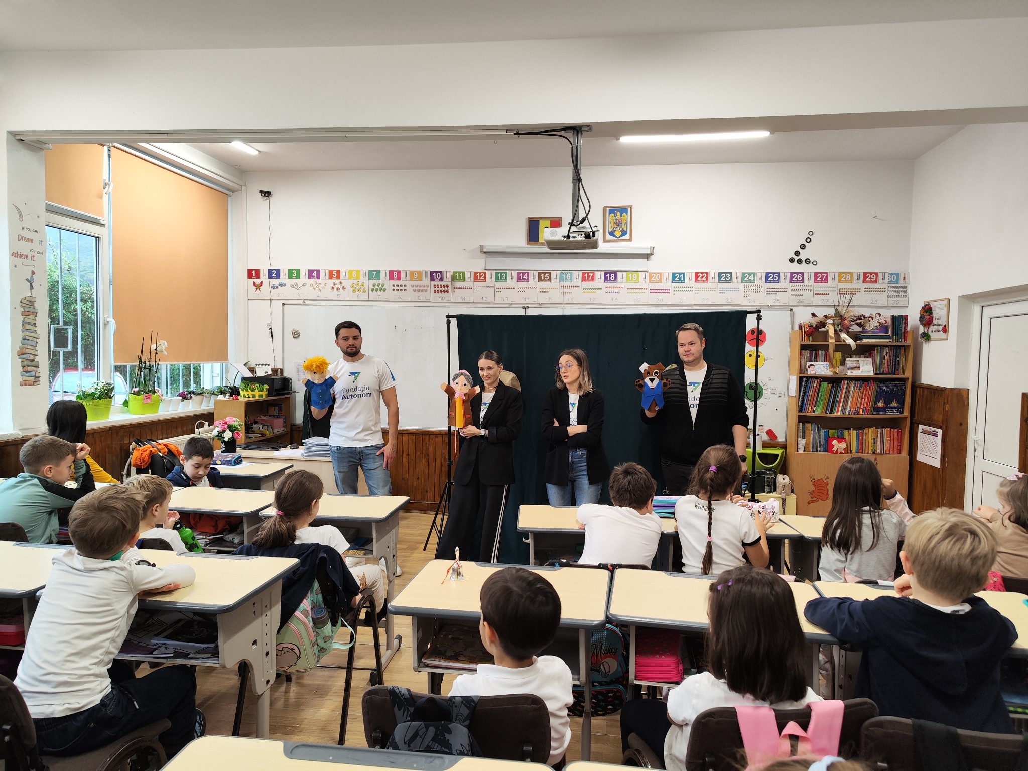 „Cortina de emoții” și „Gestionarea emoțiilor” la Școala Gimnazială nr. 3 din Piatra-Neamț ✨