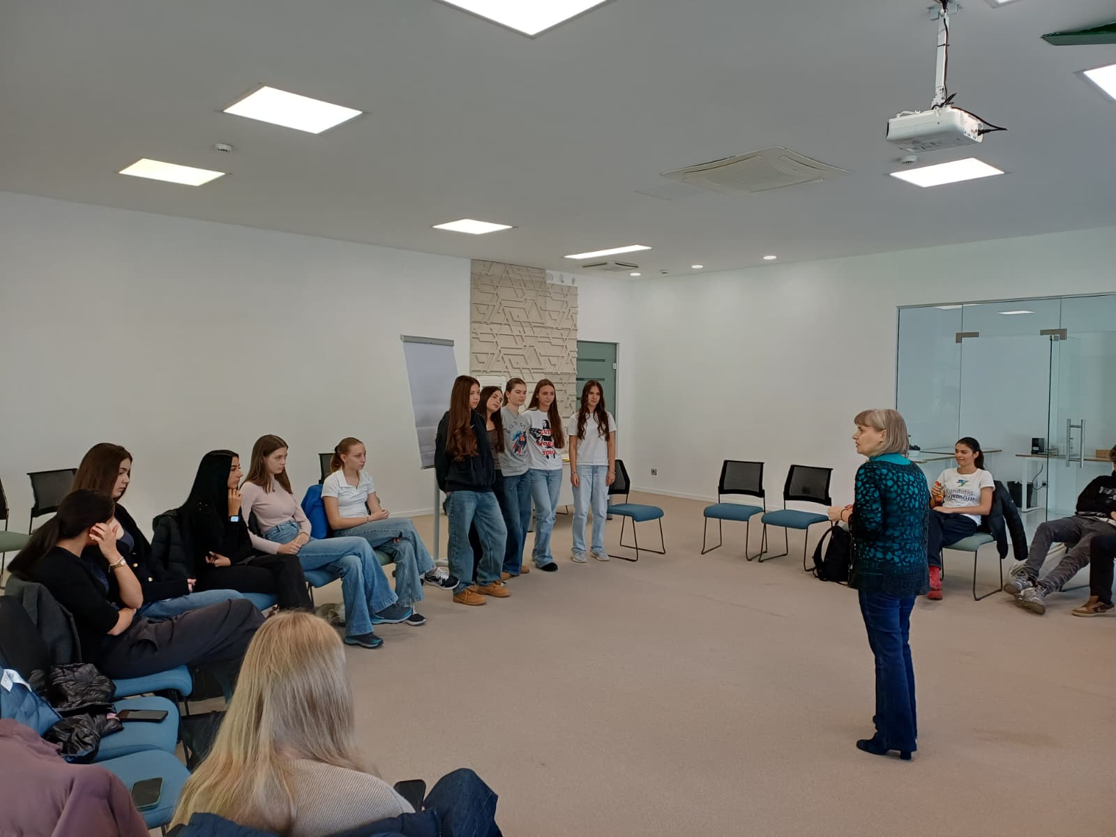 🌟 Zilele de miercuri sunt pentru voluntarii noștri liceeni🌟